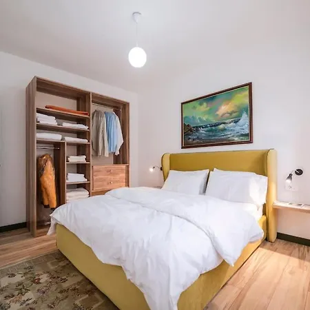 Daire Mila's Place Tiran